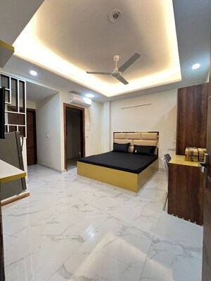 Living Room in 1 RK Builder Floor at Vipul Square, Sushant Lok I – for Rent