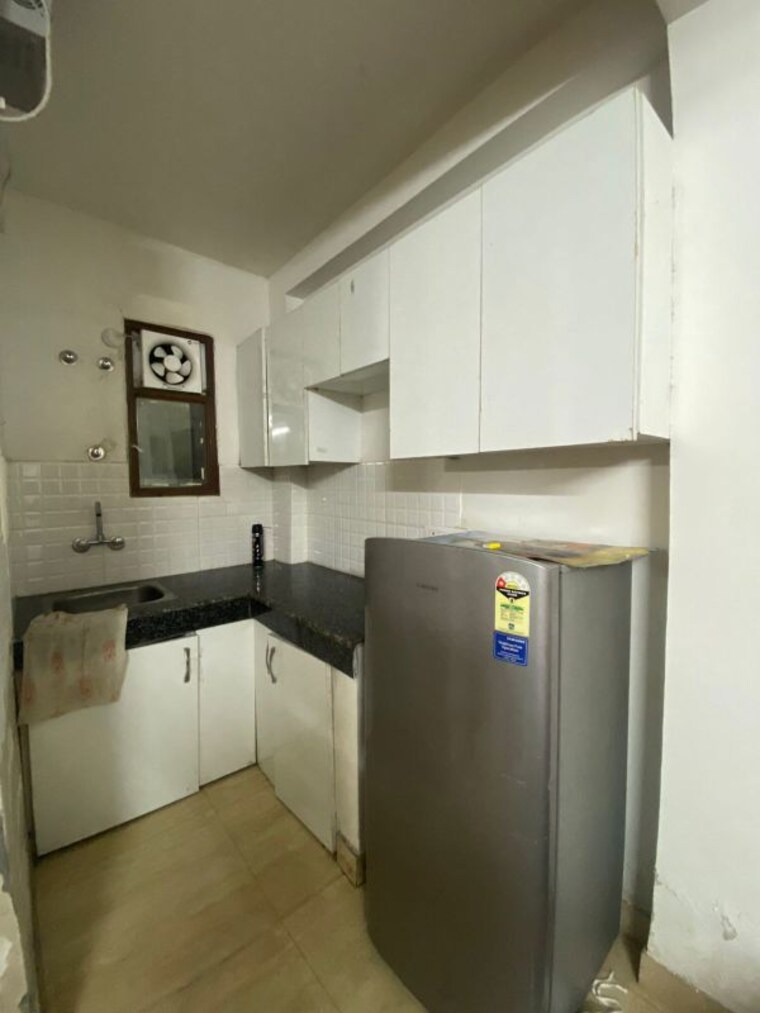Kitchen, vipul-square 1 RK 450 Sq.Ft. Builder Floor In Sushant Lok I Gurgaon 9941209