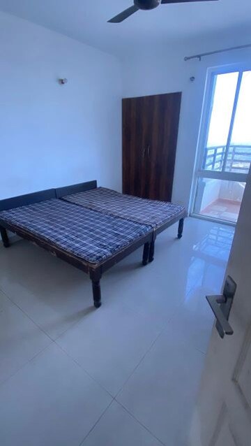 Bedroom in 2 BHK Apartment at Stellar Mi Citihomes, Omicron Iii Greater Noida – for Rent