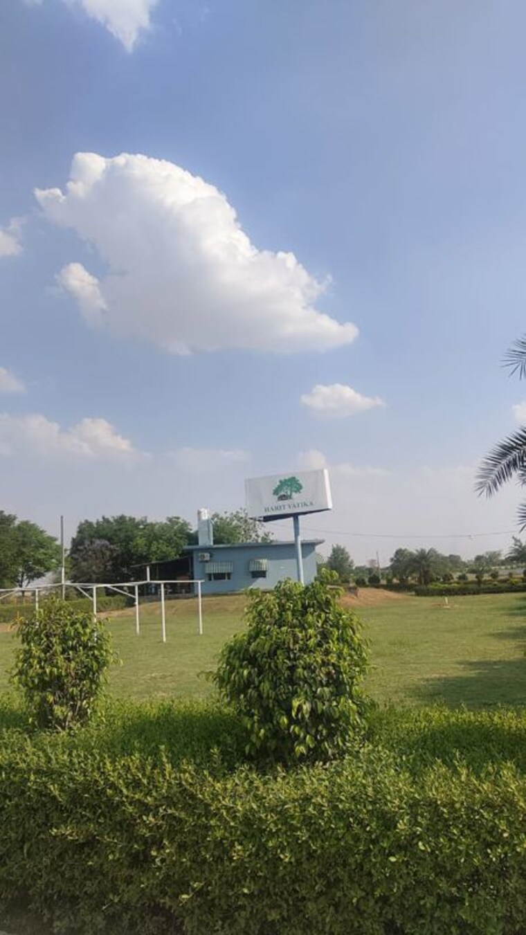 undefined, jewar  2067 Sq.Ft. Plot In Jewar Greater Noida 9941163