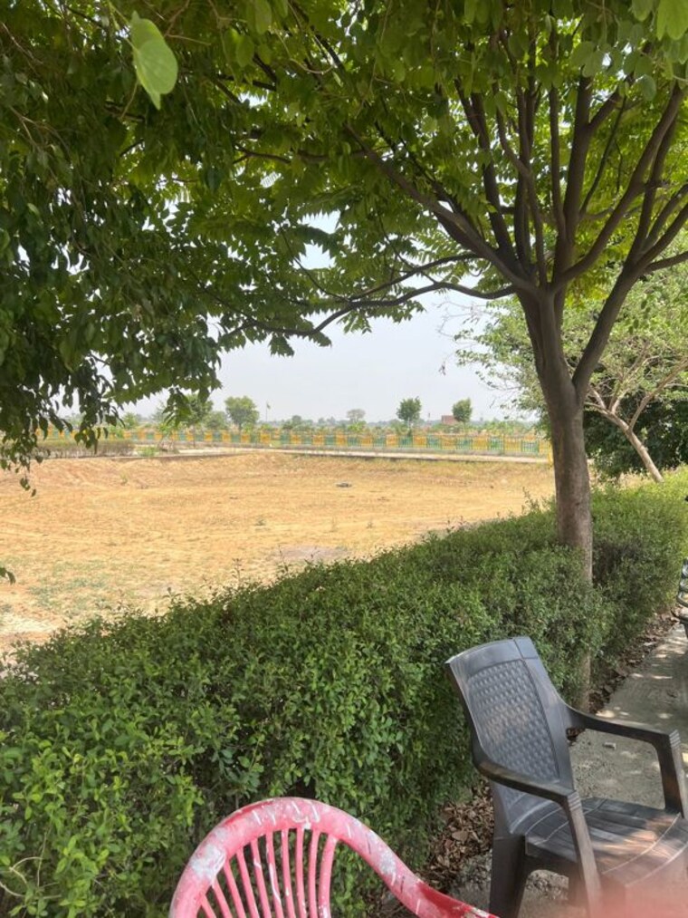 Garden, jewar  2067 Sq.Ft. Plot In Jewar Greater Noida 9941163