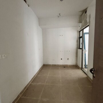 Building Lobby in 4 BHK Apartment at Shalimar One World Belvedere Court 3, Malesemau – for Sale