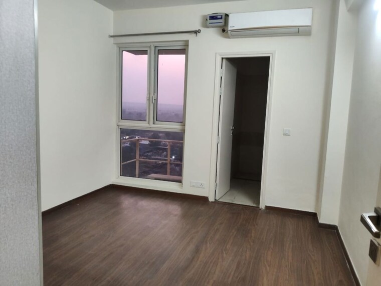 Room, m3m-marina 2 Bedroom 1250 Sq.Ft. Apartment In Sector 68 Gurgaon 9941292