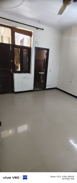 Room in 3 BHK Independent House at Gardenia Glory, Sector 46 – for Rent