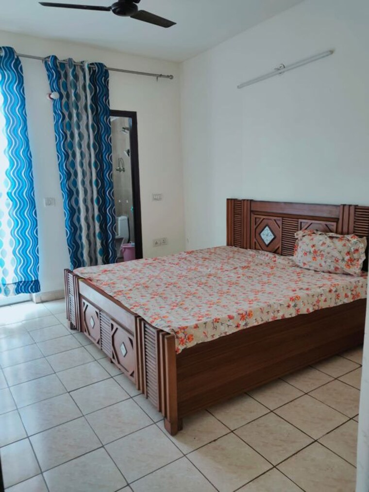 Bedroom, ansal-royal-heritage 3.5 Bedroom 1500 Sq.Ft. Apartment In Sector 70 Faridabad 9941303