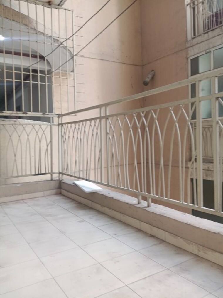 Balcony, mahagun-mywoods-ii 2.5 Bedroom 1190 Sq.Ft. Apartment In Sector 16c Greater Noida Greater Noida 9920751