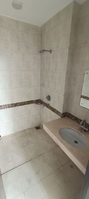 Bathroom in 2.5 BHK Apartment at Oberoi Realty Woods, Goregaon East – for Rent