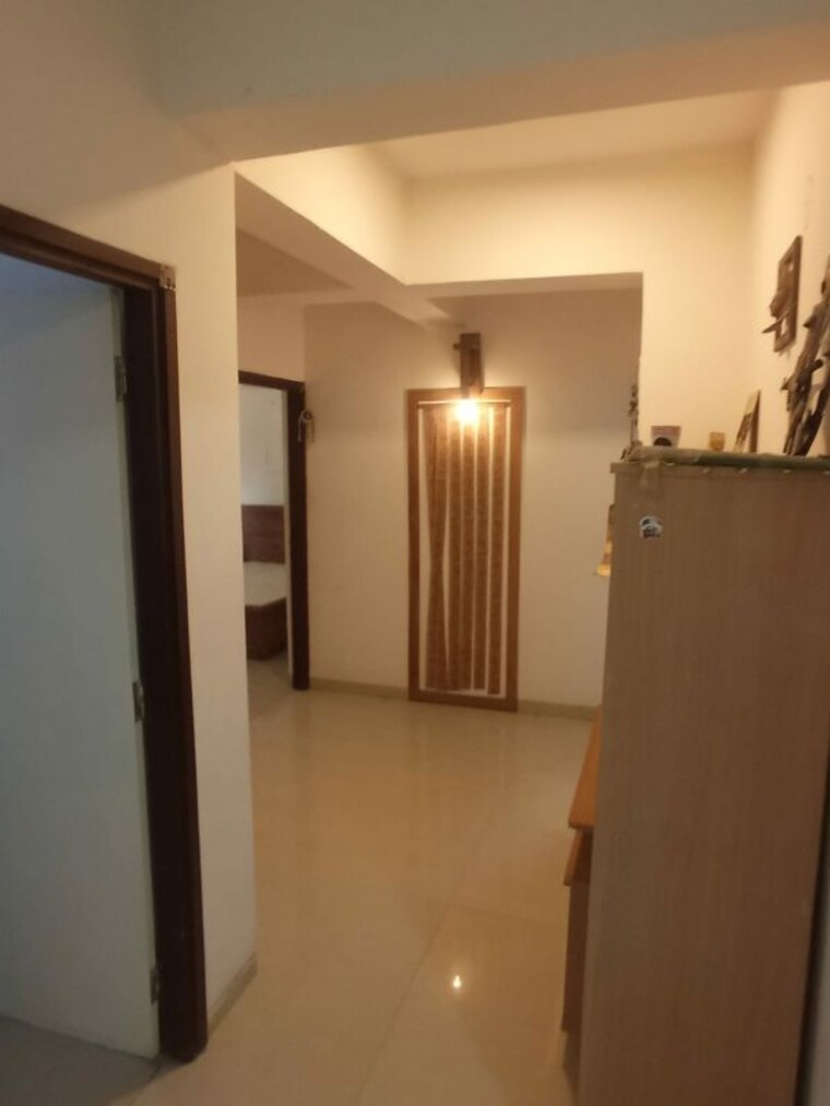 Room, south bopal 3 Bedroom 1700 Sq.Ft. Apartment In South Bopal Ahmedabad 9941570