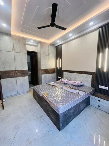 Bedroom in 1 BHK Builder Floor at Sector 46 – for Rent