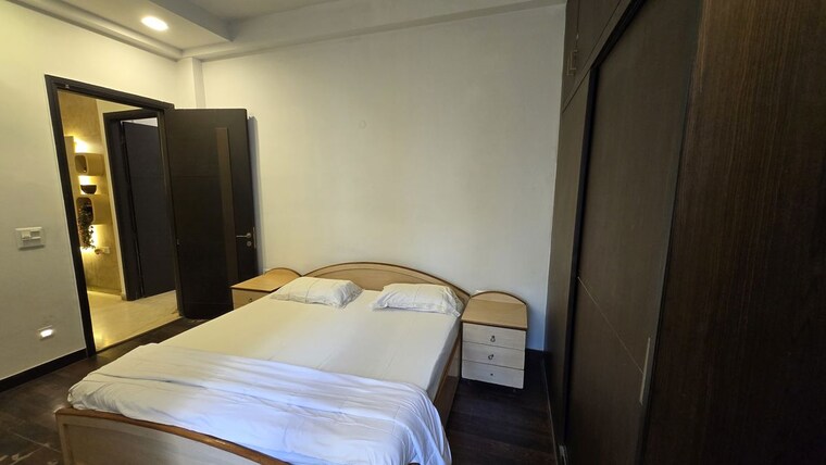 Bedroom, sushant lok i 4 Bedroom 3500 Sq.Ft. Builder Floor In Sushant Lok I Gurgaon 9940668