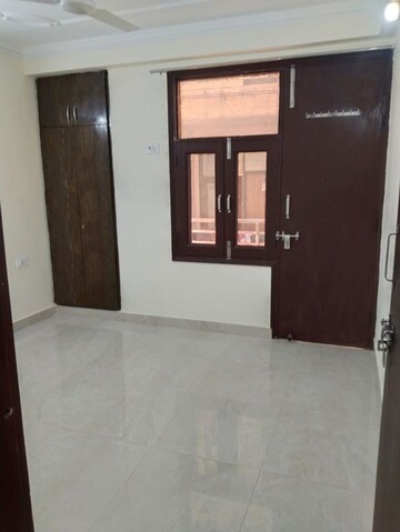 1 BHK Builder Floor For Rent in Saket