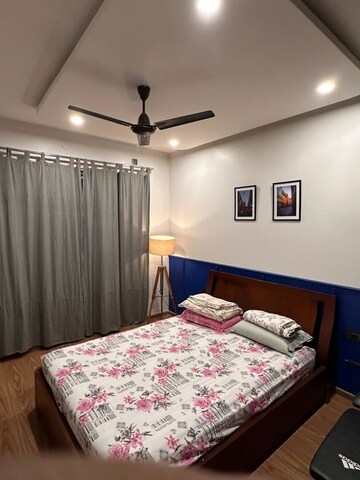 Bedroom in 3.5 BHK Apartment at Prestige Misty Waters, Hebbal – for Rent