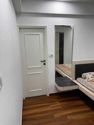 2 BHK Apartment For Rent in Hiranandani Delanna, Ghodbunder Road