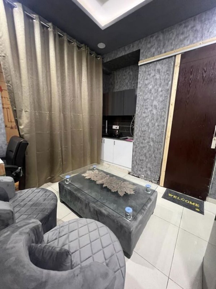Team Area, motia-citi-royal-business-park 1 Bedroom 400 Sq.Ft. Apartment In Ambala Highway Zirakpur 9941734