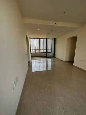 Room in 3 BHK Apartment at Piramal Vaikunth, Balkum Pada – for Sale