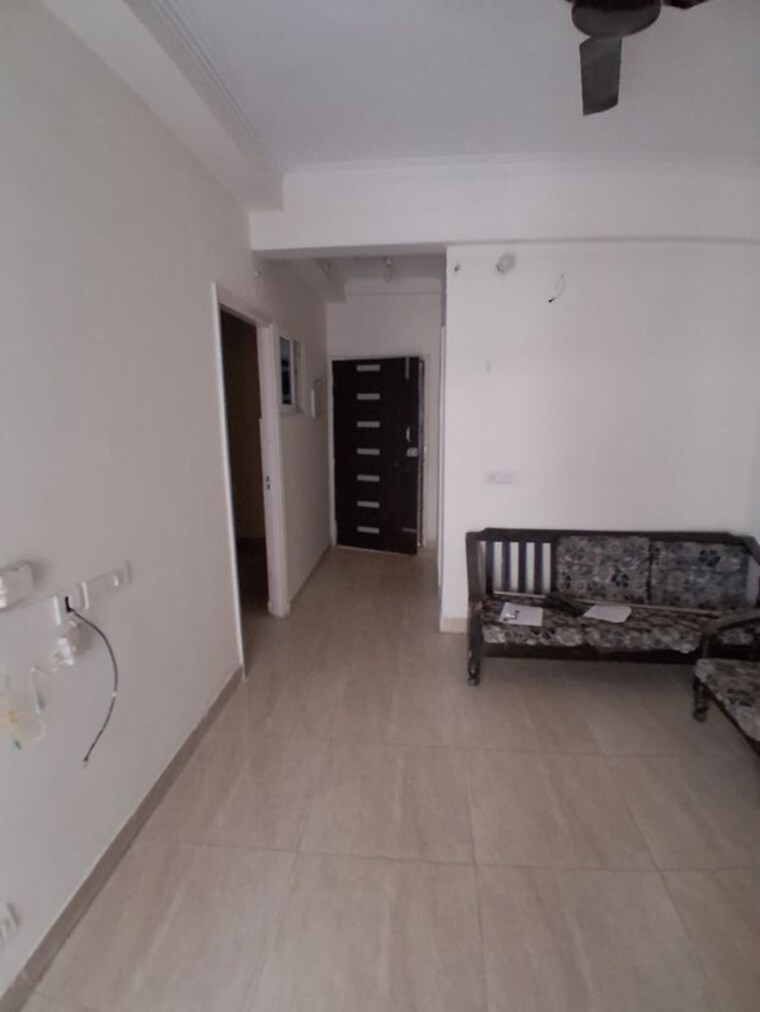 Room, gaur-city-2-14th-avenue 2 Bedroom 855 Sq.Ft. Apartment In Sector 16c Greater Noida Greater Noida 9942110
