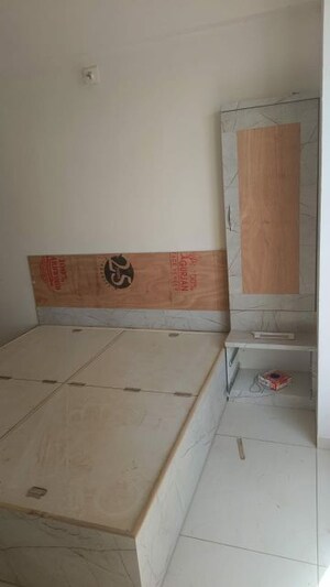 Room in 4 BHK Villa at Raysan – for Rent