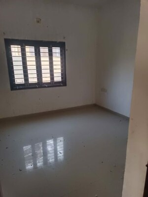 Room in 4 BHK Villa at Raysan – for Rent