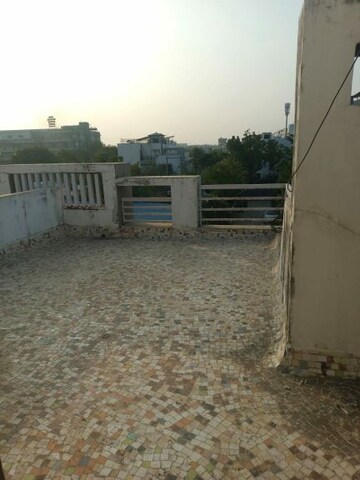 Parking in 4 BHK Villa at Raysan – for Rent