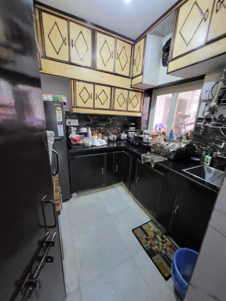 Team Area, rajat vihar 2 Bedroom 1050 Sq.Ft. Apartment In Rajat Vihar Noida 9941805