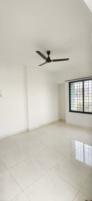 Room in 2 BHK Apartment at Wadgaon Sheri – for Rent
