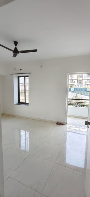 Room in 2 BHK Apartment at Wadgaon Sheri – for Rent
