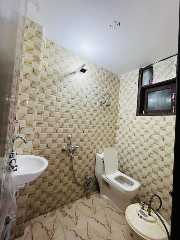 1 BHK Builder Floor For Rent in Freedom Fighters Enclave
