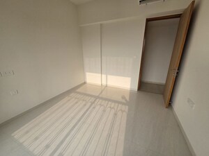 Room in 3 BHK Apartment at Lodha Bellagio, Powai – for Rent