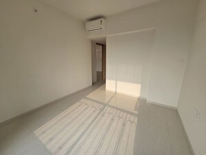 Room in 3 BHK Apartment at Lodha Bellagio, Powai – for Rent