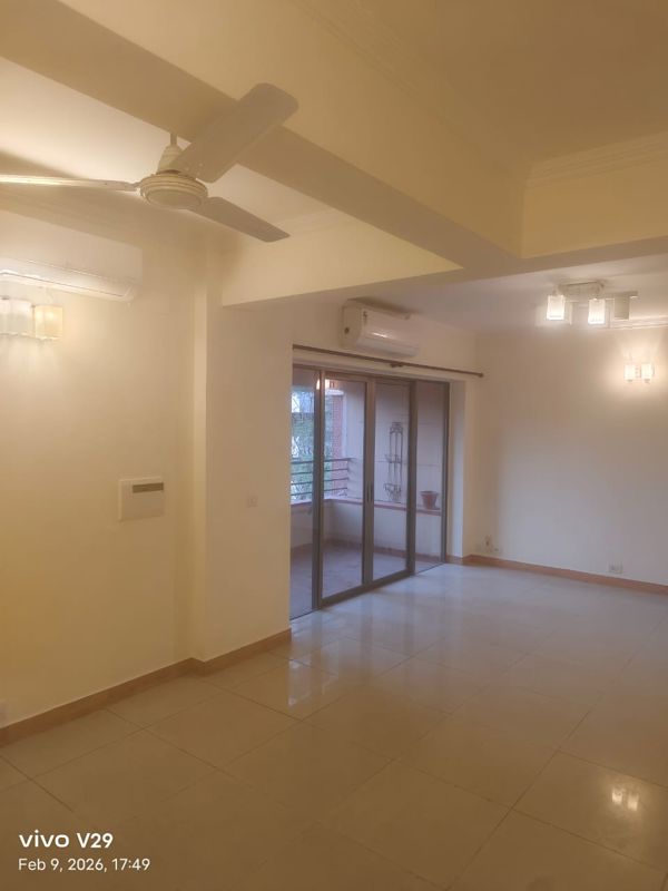 3 BHK + Servant Room Apartment For Sale in Central Park I