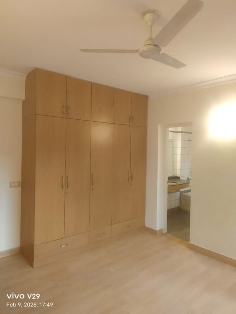 Room, central-park-i 3 Bedroom 1987 Sq.Ft. Apartment In Sector 42 Gurgaon 9941849