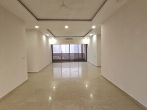 4 BHK Apartment For Sale in Laxmi Nagar