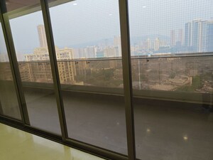 Furnished Amenities in 4 BHK Apartment at Laxmi Nagar – for Sale