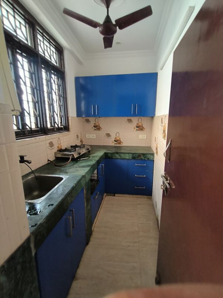 Master Bedroom, rwa-apartments-sector-40 1.5 Bedroom 850 Sq.Ft. Builder Floor In Sector 40 Noida 9942169