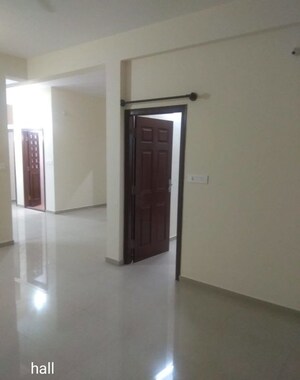 Room in 3 BHK Apartment at Richmond Town – for Rent