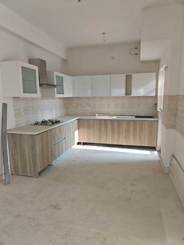 Kitchen, bptp-amstoria-country-floor 3 Bedroom 2384 Sq.Ft. Apartment In Sector 102 Gurgaon 9942345
