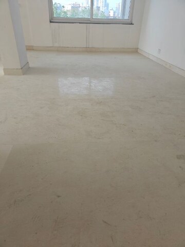 Room in 3 BHK Apartment at BPTP Amstoria Country Floor, Sector 102 – for Sale