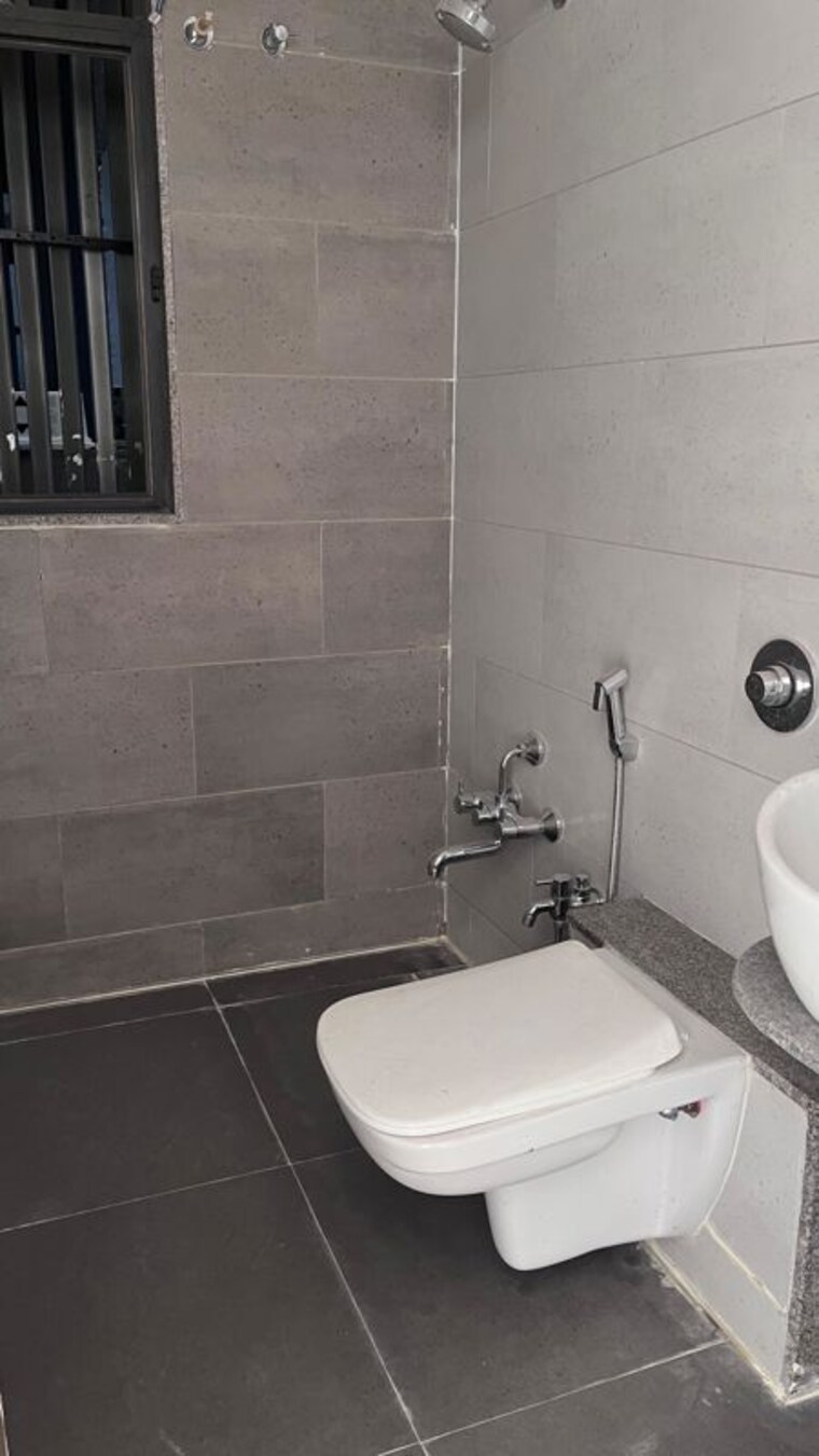 Bathroom, shela 3 Bedroom 1550 Sq.Ft. Apartment In Shela Ahmedabad 9942384