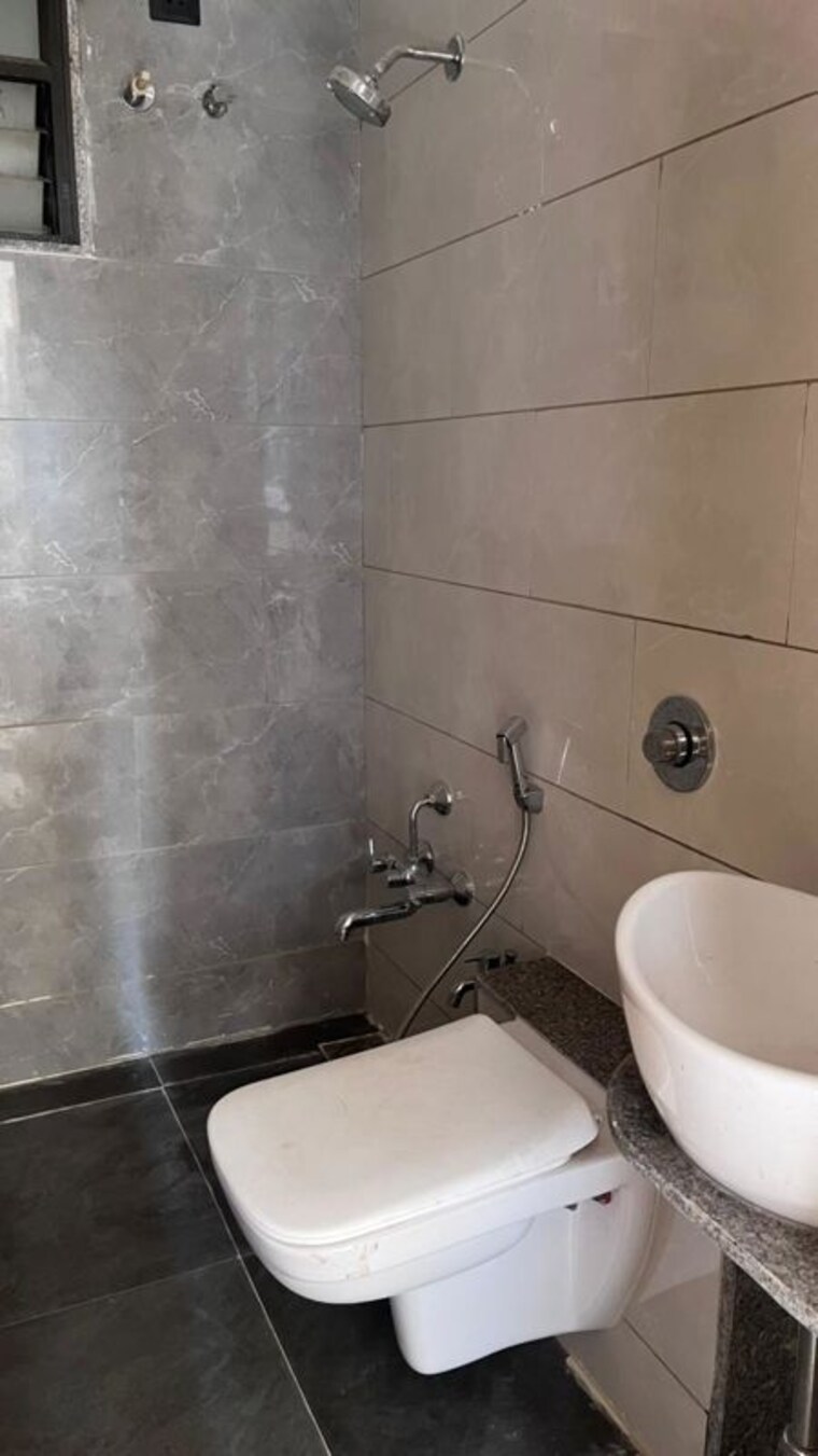 Bathroom, shela 3 Bedroom 1550 Sq.Ft. Apartment In Shela Ahmedabad 9942384