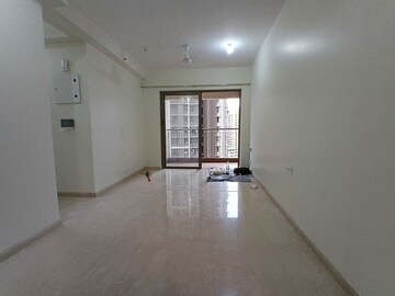 2 BHK Apartment For Sale in Kalpataru Immensa, Kolshet Road