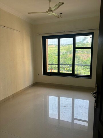 Room in 2 BHK Apartment at K Raheja Raheja Residency, Malad East – for Rent
