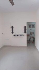 6 BHK 205 Sq.Mt. Independent House in RWA Apartments Sector 19