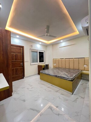 Living Room in 1 RK Builder Floor at Sector 44 – for Rent