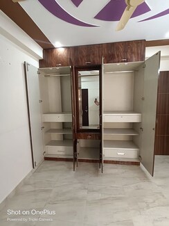 3 BHK + Pooja Room Builder Floor For Rent in Sector 23