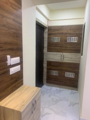 Furnished Amenities in 3 BHK Apartment at Infantry Road – for Rent