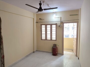 Room in 1 BHK Apartment at Chandrakanta Tower, Kalwa – for Rent