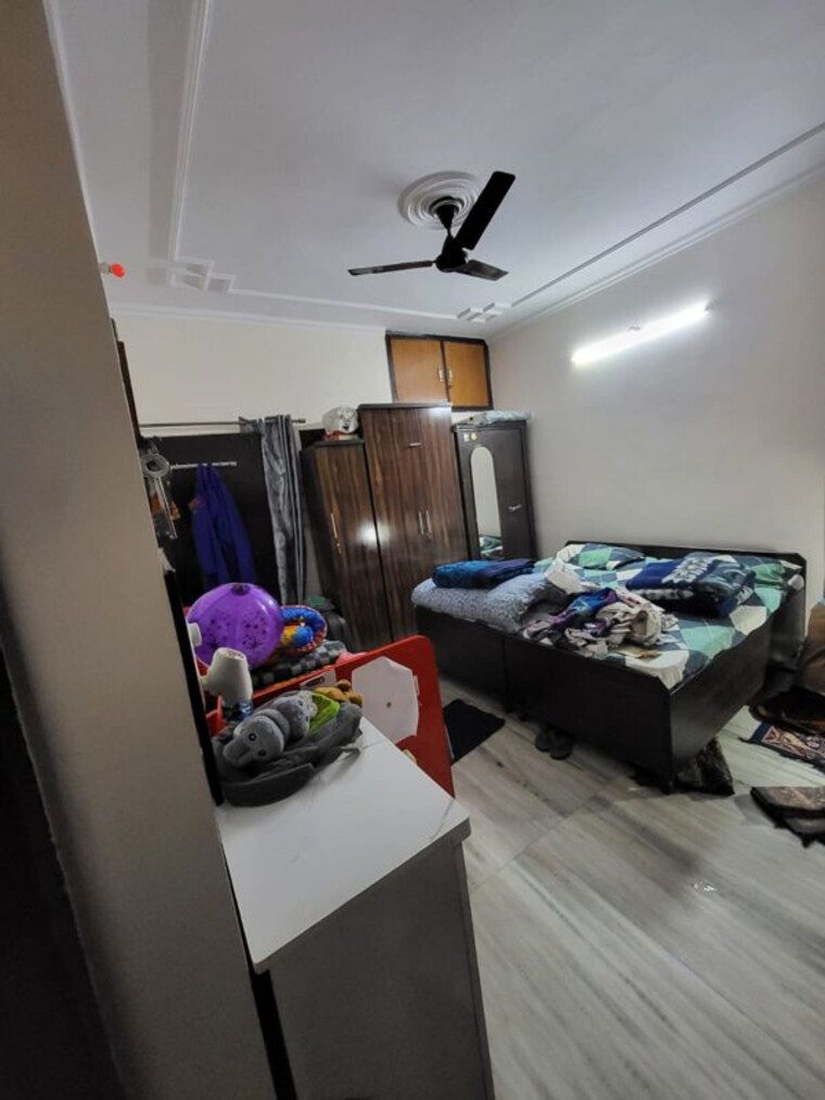 Living Room, rajat vihar 2.5 Bedroom 1050 Sq.Ft. Apartment In Rajat Vihar Noida 9942590