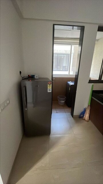 Room in 2 BHK Apartment at Kadamba Plateau – for Rent