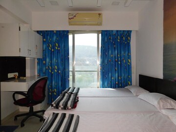 Gym in 3 BHK Apartment at Rajesh Raj Splendour Mumbai, Vikhroli West – for Rent