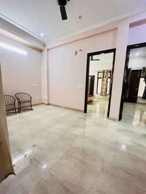 2 BHK Builder Floor For Rent in Sector 38